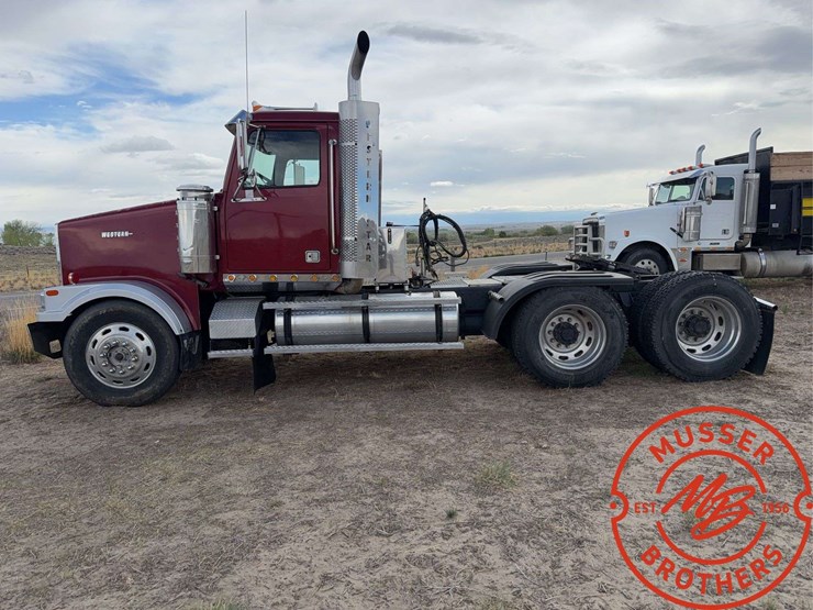 2001-western-star-4900-image-4