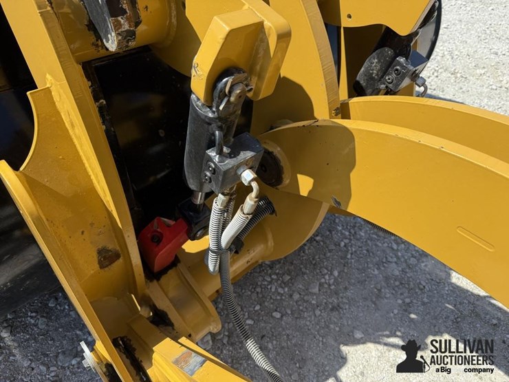 2021-caterpillar-920-image-15