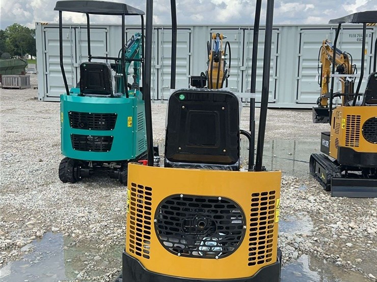 cfg-industrial-h13r-mini-excavator-image-9