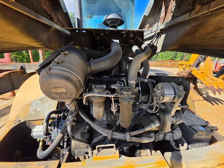 2012-deere-344j-image-9