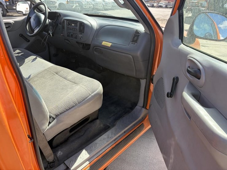 2000-ford-2000-image-11