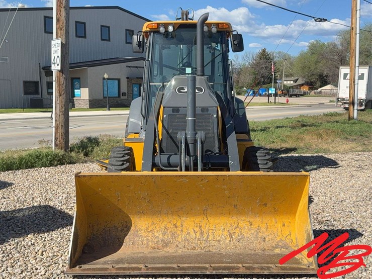 2023-deere-310sl-image-8