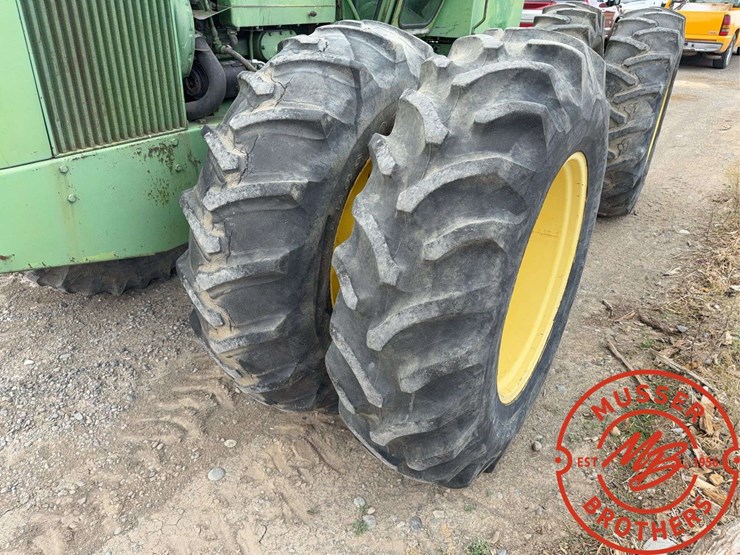 1975-john-deere-7020-image-10