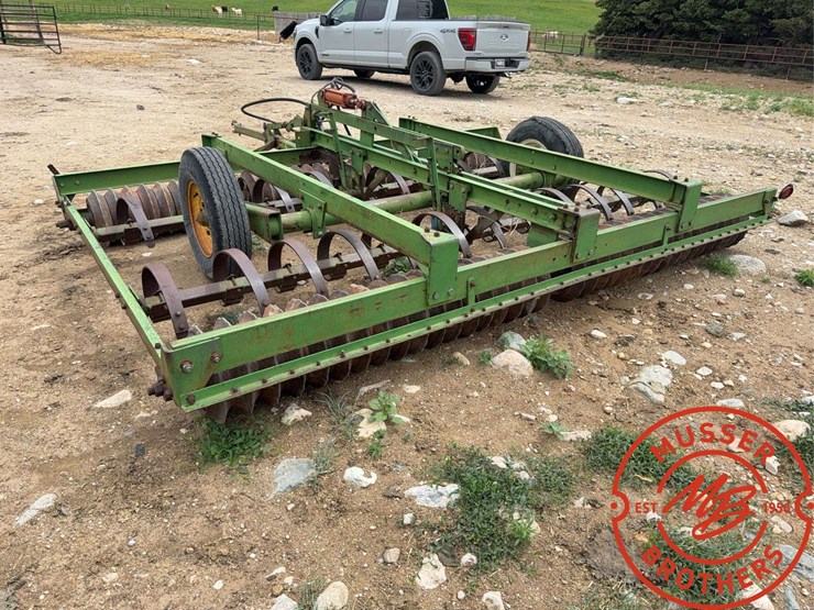 john-deere-3950-image-5