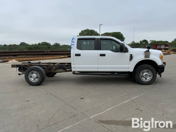 2017-ford-f350-xl-image-4