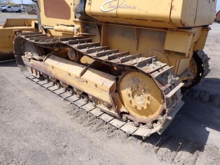 2005-deere-450j-lt-image-40
