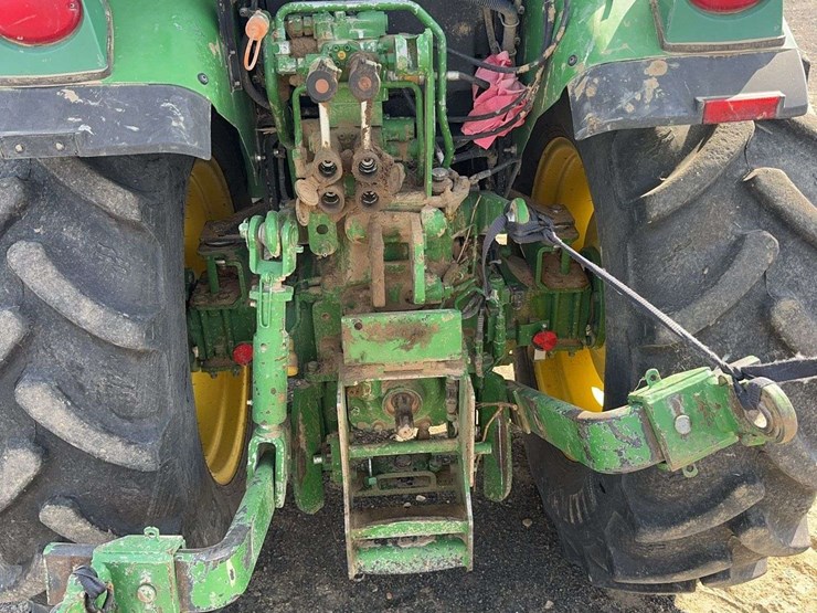 2017-john-deere-5090gn-image-13