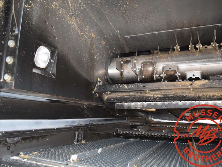 2005-case-ih-8010-image-40