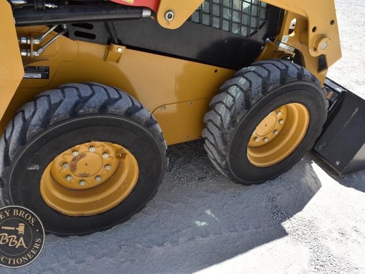 2024-caterpillar-226d3-image-34