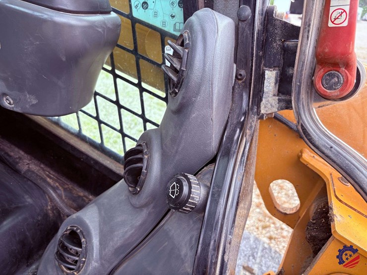 2018-cat-259-skid-steer-image-56