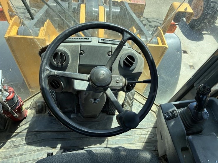 2018-deere-644k-image-20