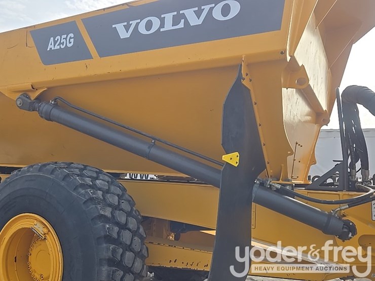 2023-volvo-a25g-image-19