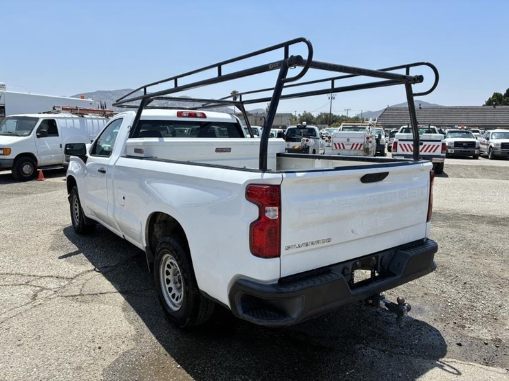 2020-chevrolet-1500-image-4