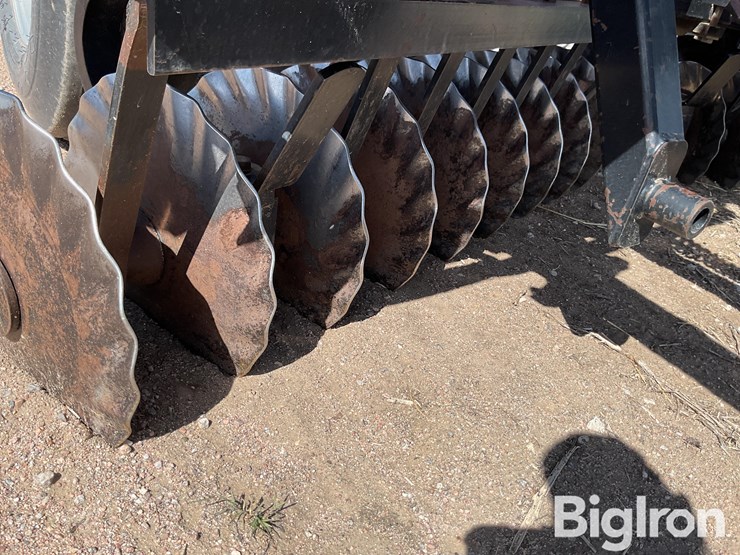 case-ih-330-image-17