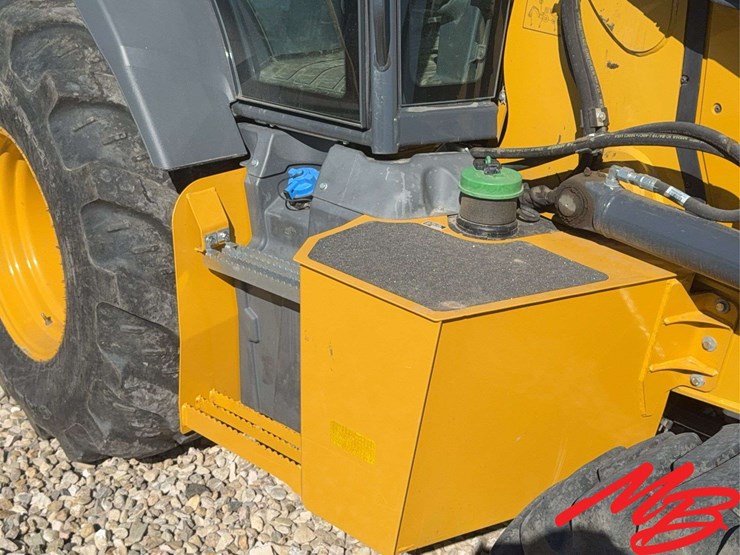 2023-deere-310sl-image-30