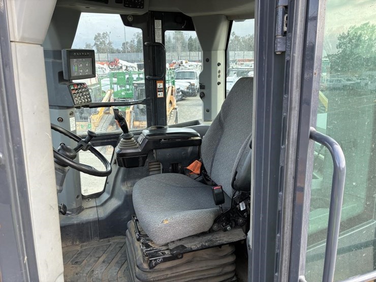 2020-deere-624l-image-20