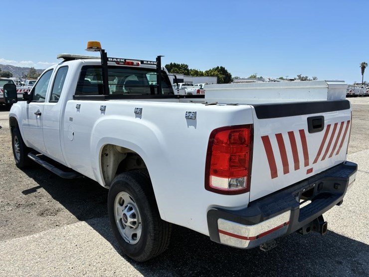 2012-gmc-2500hd-image-4