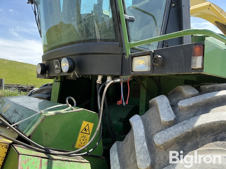 1998-john-deere-6850-image-16