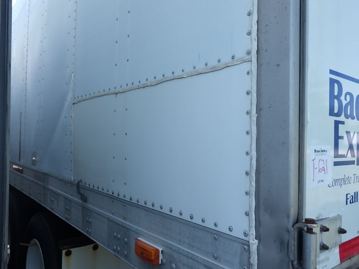 2005-utility-4000d-x-image-17