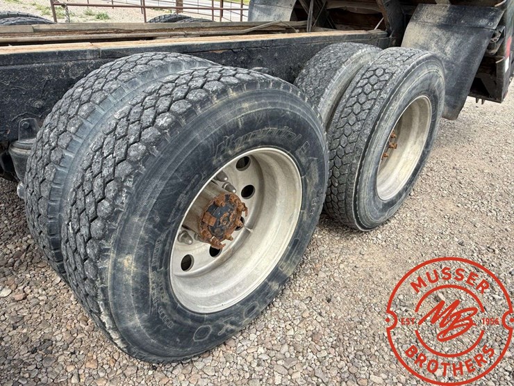 1995-kenworth-t800-image-16