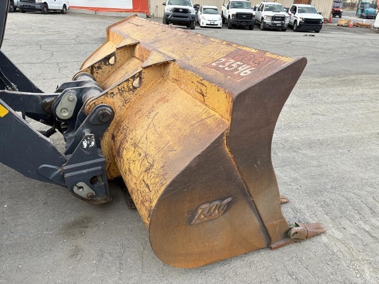 2020-deere-624l-image-9