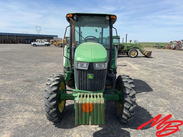 2012-john-deere-5100m-image-8