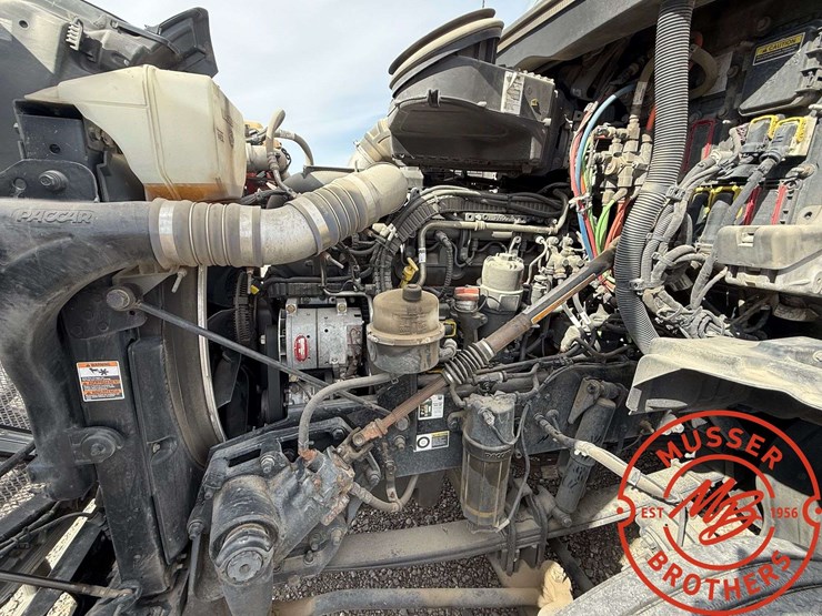 2020-kenworth-t680-image-18