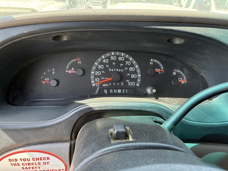 2002-ford-e350-sd-image-18