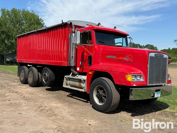 1990-freightliner-fld120-image-3