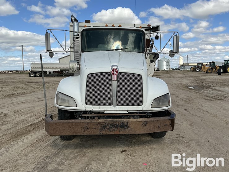 2010-kenworth-t370-image-2