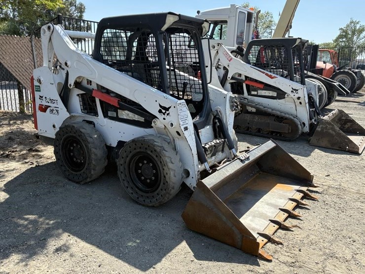 2008-bobcat-s570-image-2