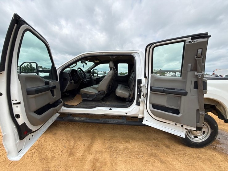 2018-ford-f250-image-11