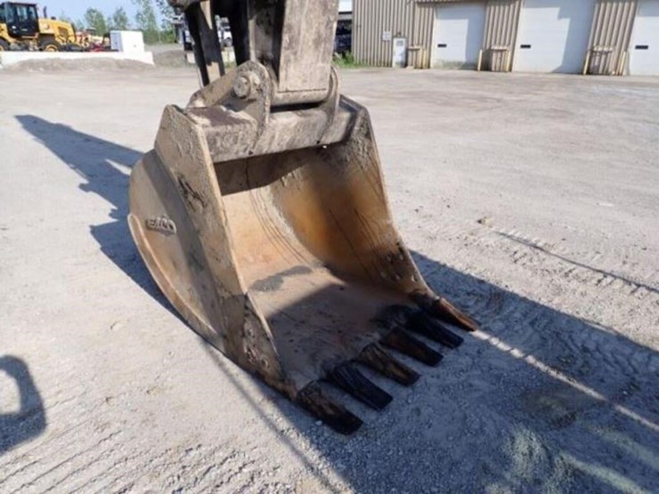 2009-deere-270d-lc-image-20
