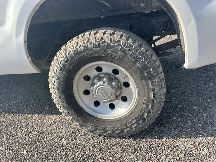 2002-ford-f250-image-17