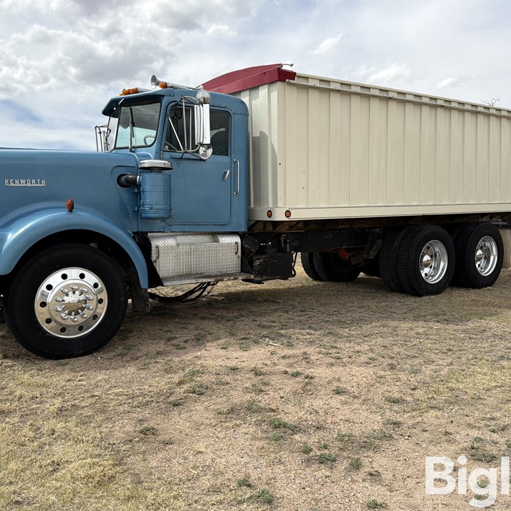 1969 KENWORTH W923