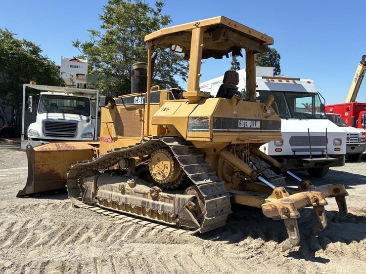2000-caterpillar-d5m-image-4
