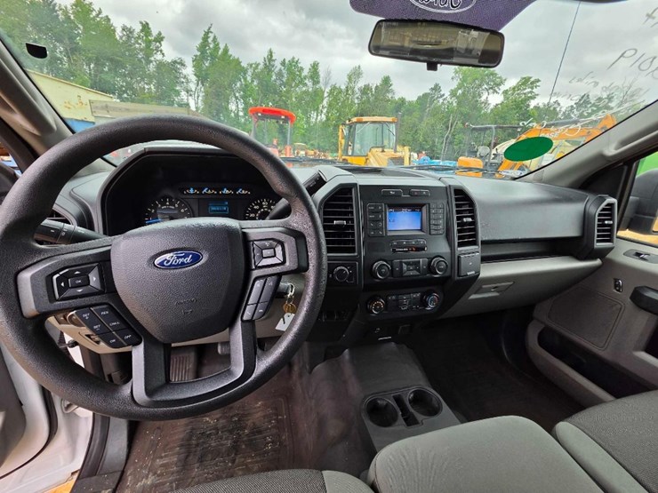 2019-ford-f150-xl-image-14