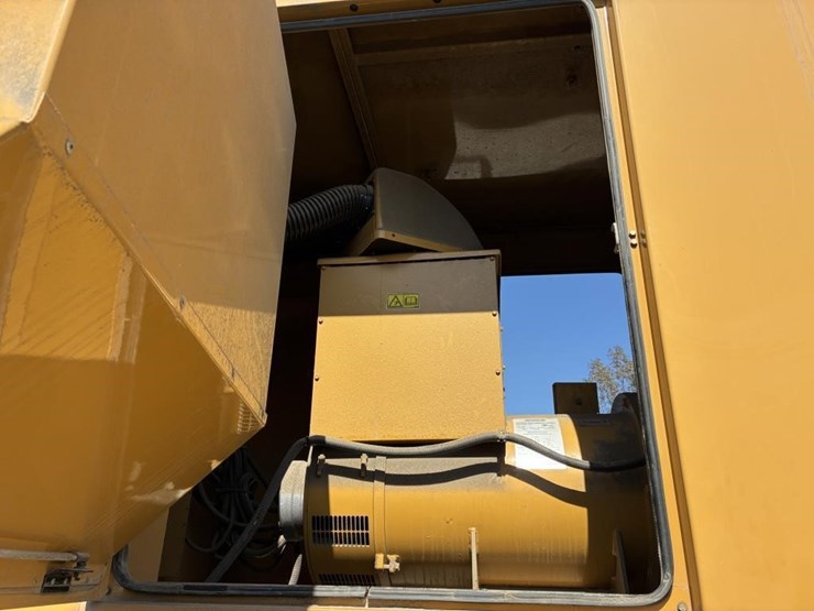 2005-caterpillar-3456-image-9