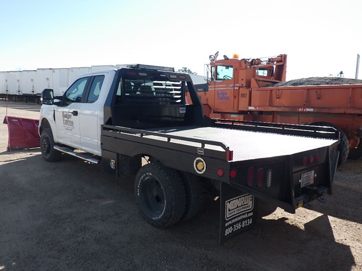 2017-ford-f350-image-10