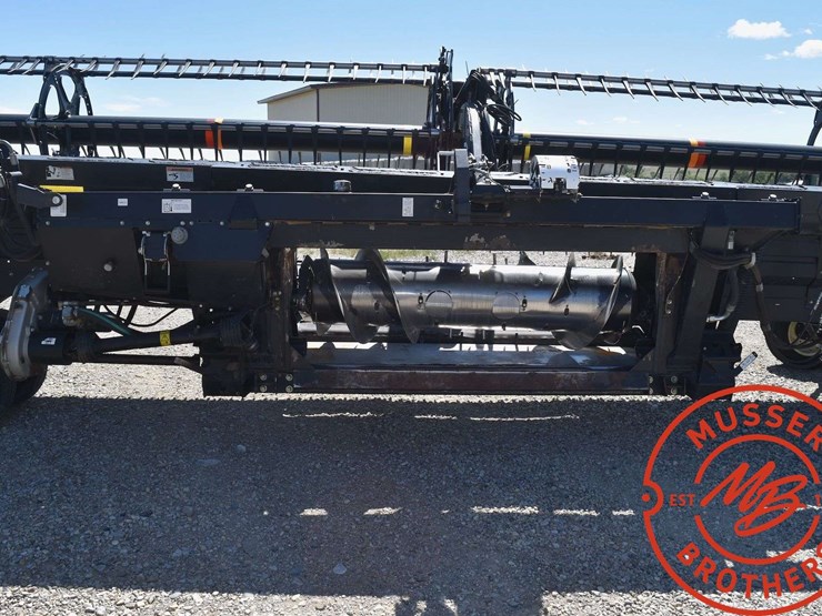 2009-case-ih-2152-image-31