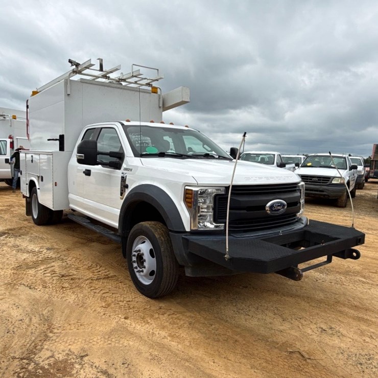2019 FORD F550