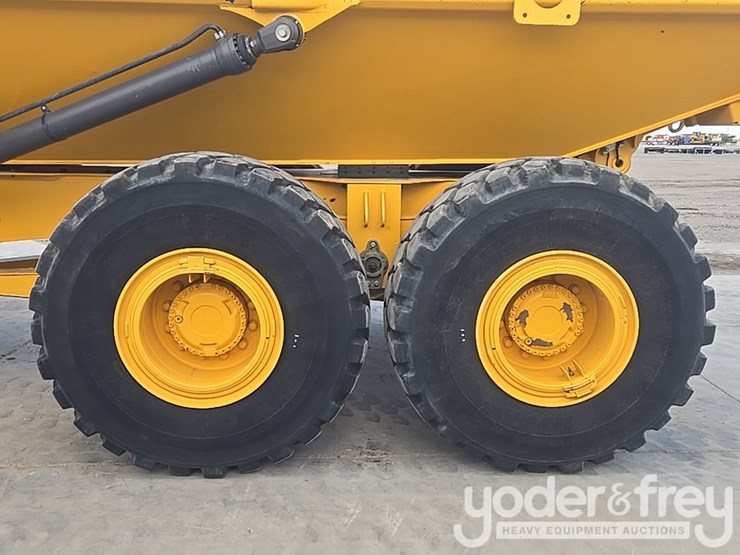 2023-volvo-a25g-image-10
