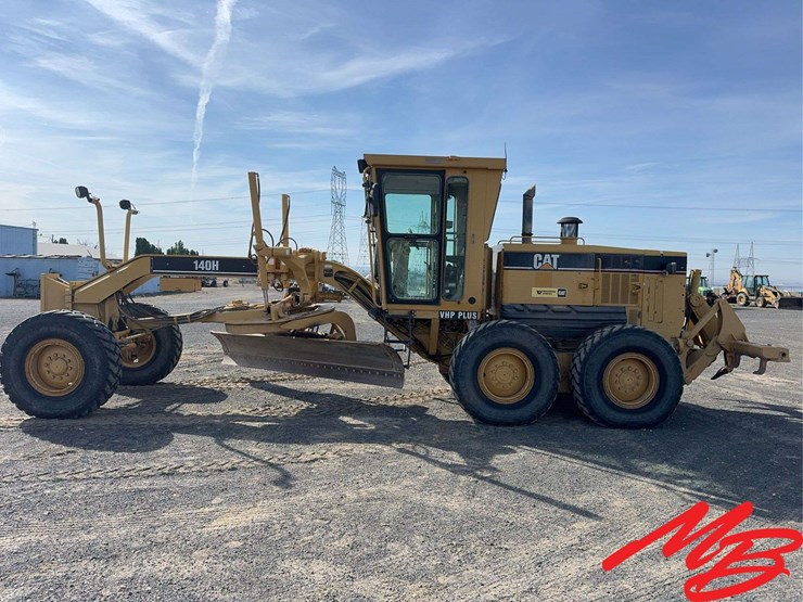 caterpillar-140h-image-4