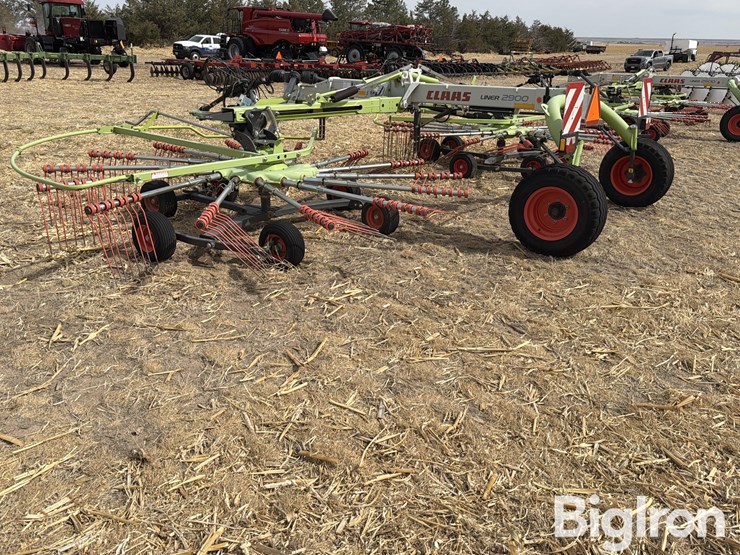 2015-claas-liner-2900-image-7