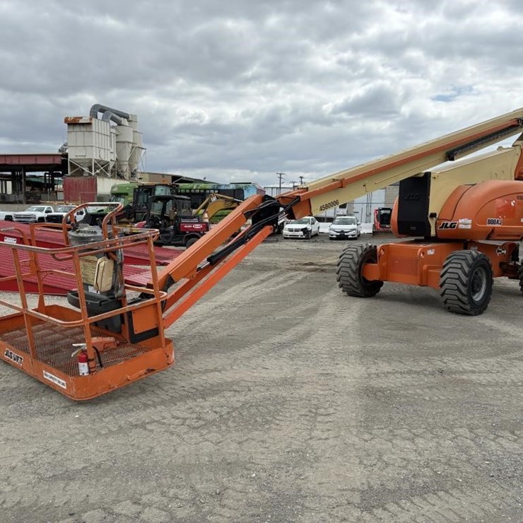 2008 JLG 800AJ