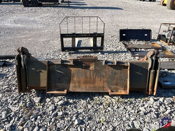 hd-4-1-bucket-w/-teeth-attachment-image-6