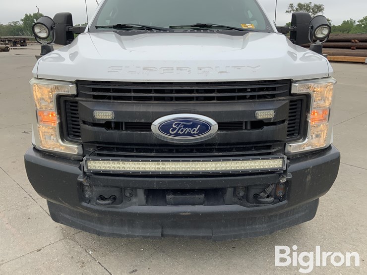 2017-ford-f350-xl-image-10
