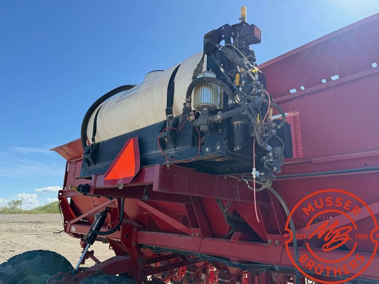 spudnik-8210-10-row-specialty-planter-image-8