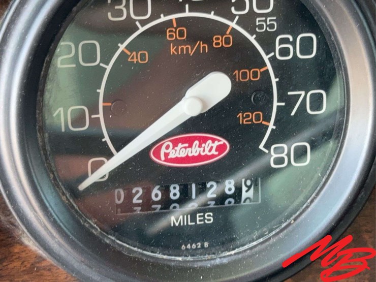 1996-peterbilt-379-image-35