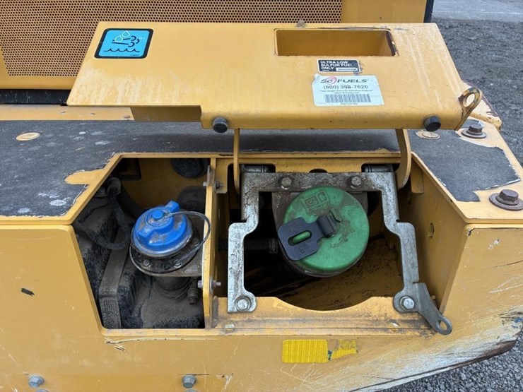 2020-deere-624l-image-13